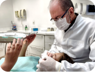 Dr. Roque Queiroz - Sobre